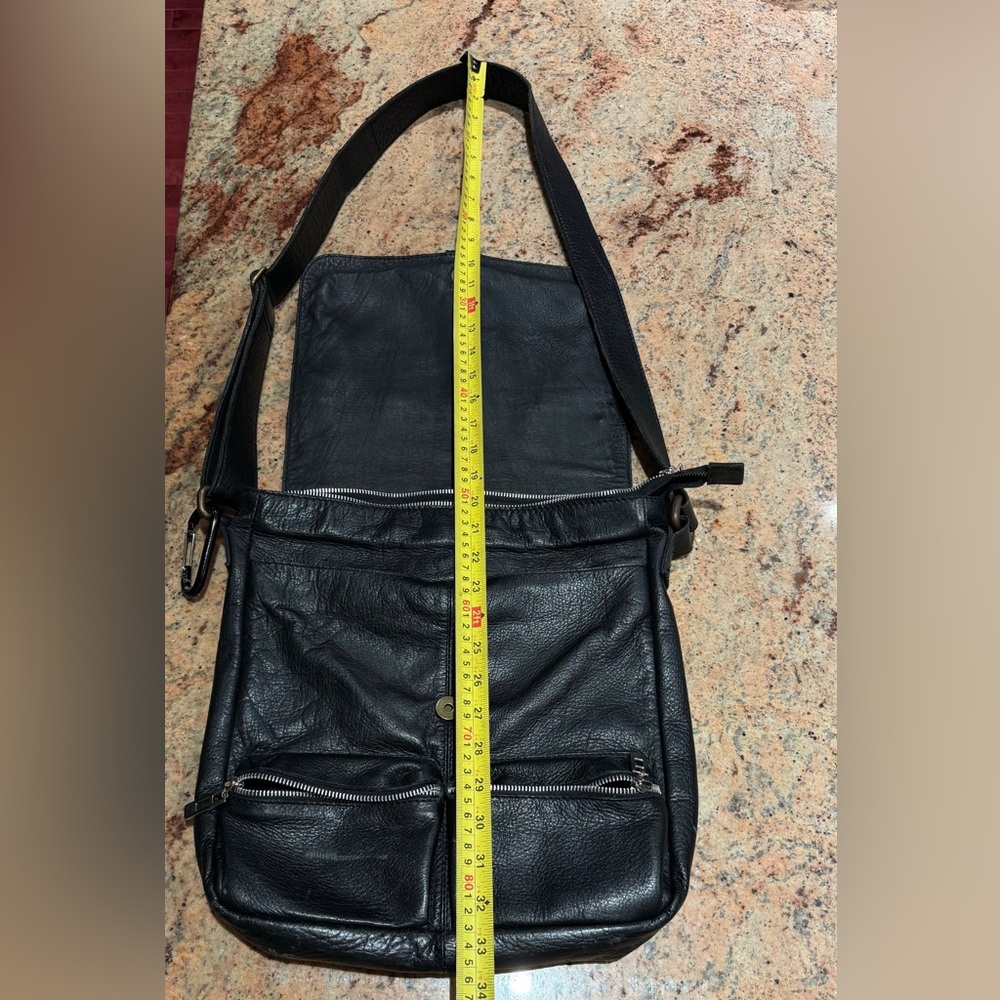 Black bag /murse. 100% leather. Made in Ecuador. - Picture 8 of 11